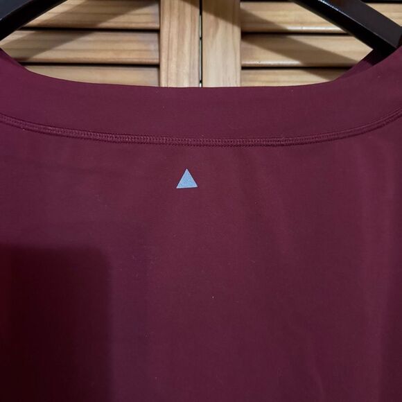 Balance Athletica Oversized cropped crewneck size medium - Picture 6 of 6
